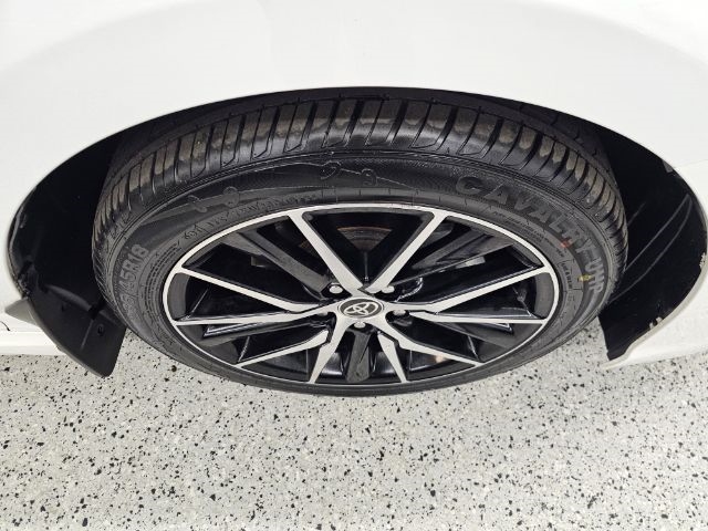 Toyota Camry Hybrid SE Nightshade CVT (Natl) 2023