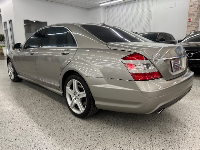 Mercedes-Benz S-Class 4dr Sdn 5.5L V8 4MATIC 2009