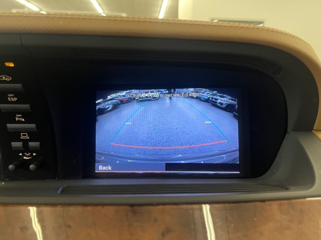 Mercedes-Benz S-Class 4dr Sdn 5.5L V8 4MATIC 2009