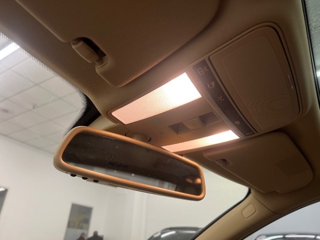 Mercedes-Benz S-Class 4dr Sdn 5.5L V8 4MATIC 2009