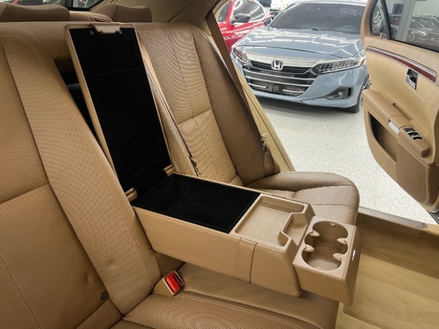 Mercedes-Benz S-Class 4dr Sdn 5.5L V8 4MATIC 2009