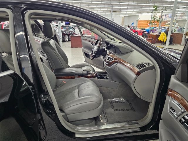 Mercedes-Benz S-Class 4dr Sdn 5.5L V8 RWD 2007