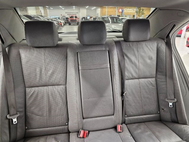 Mercedes-Benz S-Class 4dr Sdn 5.5L V8 RWD 2007