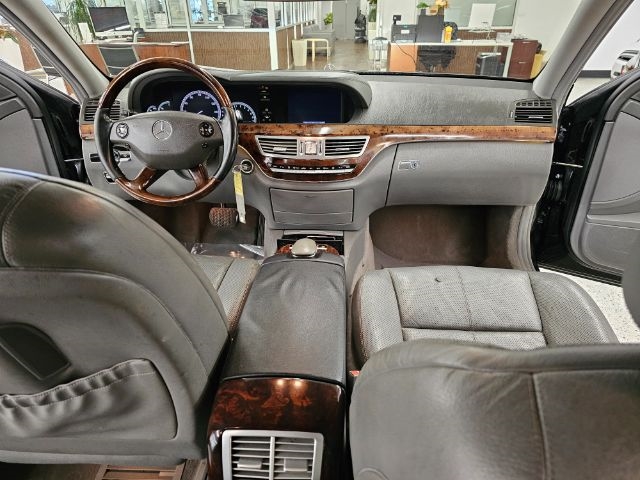 Mercedes-Benz S-Class 4dr Sdn 5.5L V8 RWD 2007