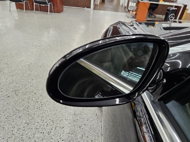 Mercedes-Benz S-Class 4dr Sdn 5.5L V8 RWD 2007