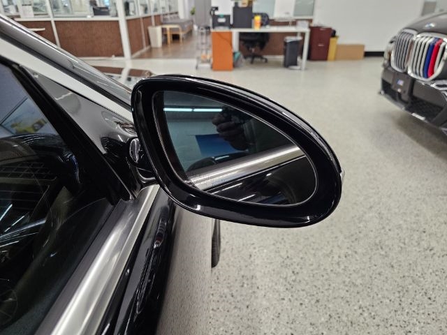 Mercedes-Benz S-Class 4dr Sdn 5.5L V8 RWD 2007