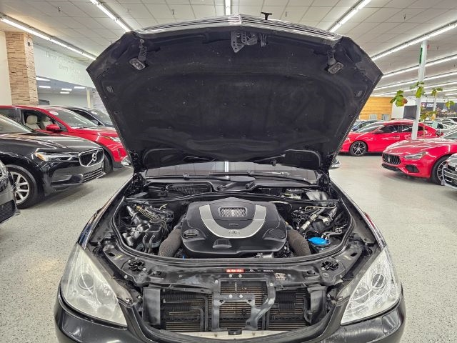 Mercedes-Benz S-Class 4dr Sdn 5.5L V8 RWD 2007
