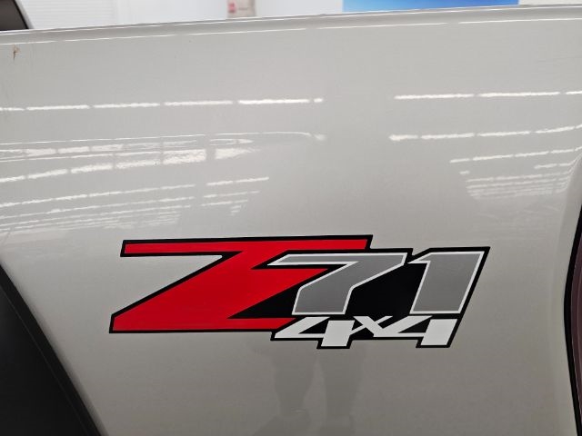 Chevrolet Colorado Crew Cab 126.0" WB 4WD 1SF LS Z71 2005