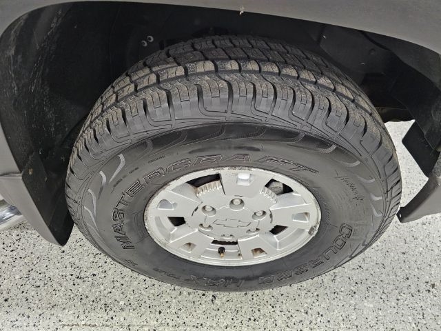 Chevrolet Colorado Crew Cab 126.0" WB 4WD 1SF LS Z71 2005