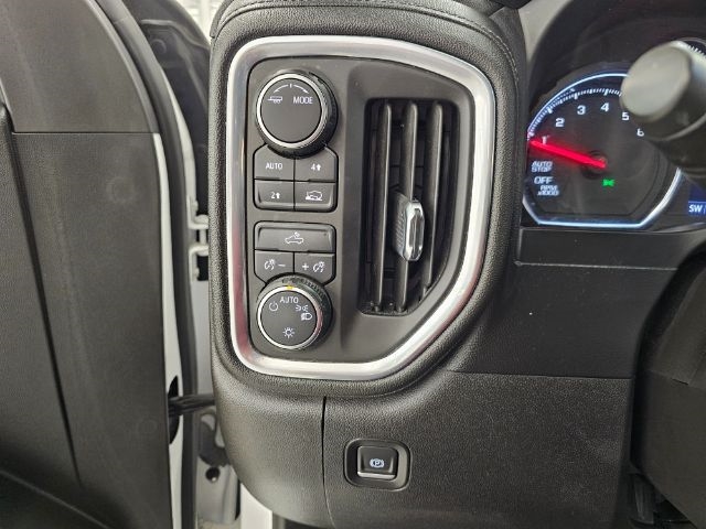 Chevrolet Silverado 1500 4WD Crew Cab 147" LT w/1LT 2021