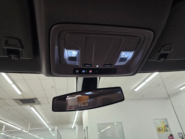 Chevrolet Silverado 1500 4WD Crew Cab 147" LT w/1LT 2021