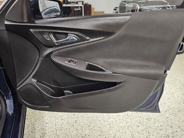 Chevrolet Malibu 4dr Sdn LT 2021