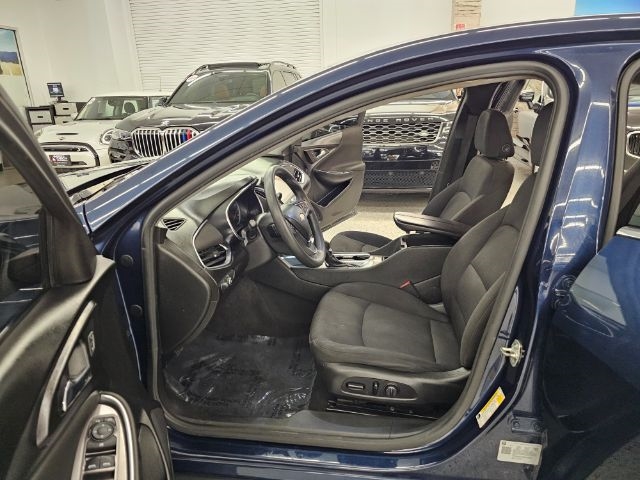 Chevrolet Malibu 4dr Sdn LT 2021