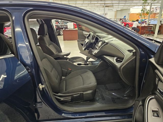 Chevrolet Malibu 4dr Sdn LT 2021