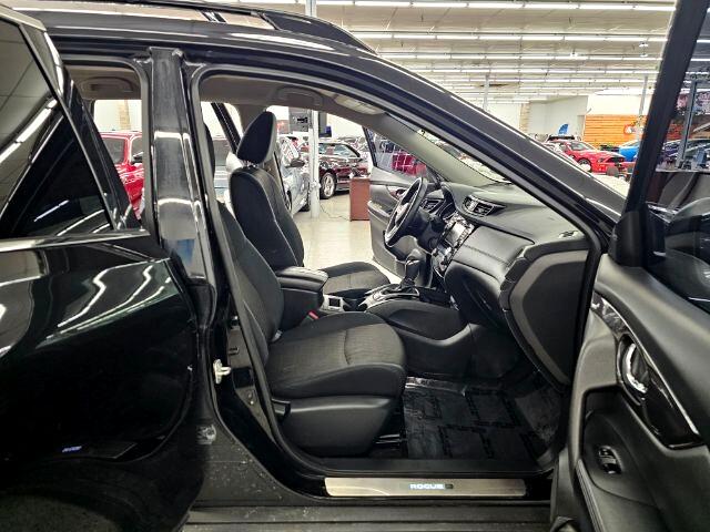 Nissan Rogue AWD SV 2018