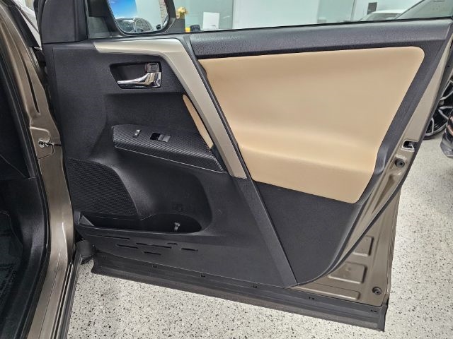 Toyota RAV4 AWD 4dr Limited (Natl) 2014