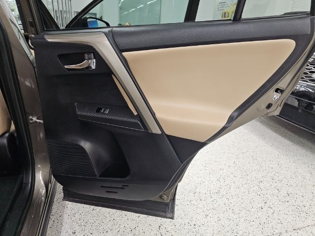 Toyota RAV4 AWD 4dr Limited (Natl) 2014