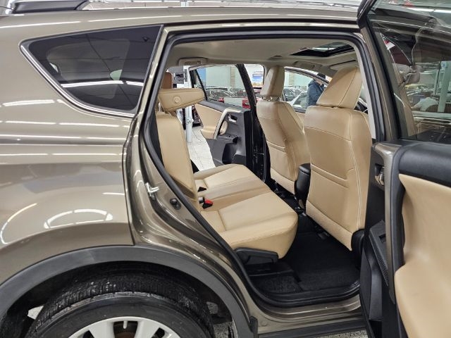 Toyota RAV4 AWD 4dr Limited (Natl) 2014