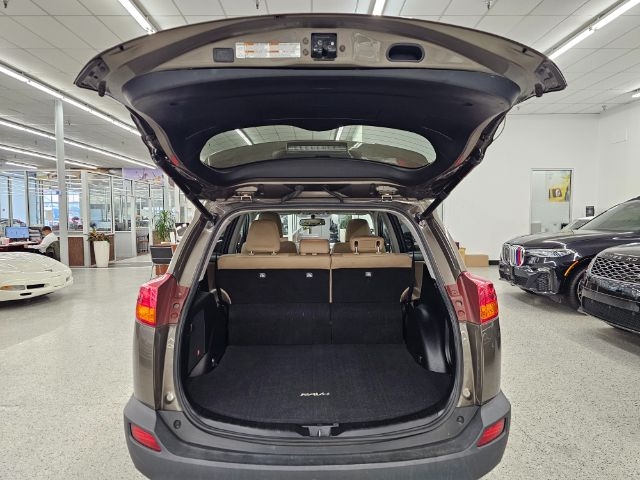 Toyota RAV4 AWD 4dr Limited (Natl) 2014