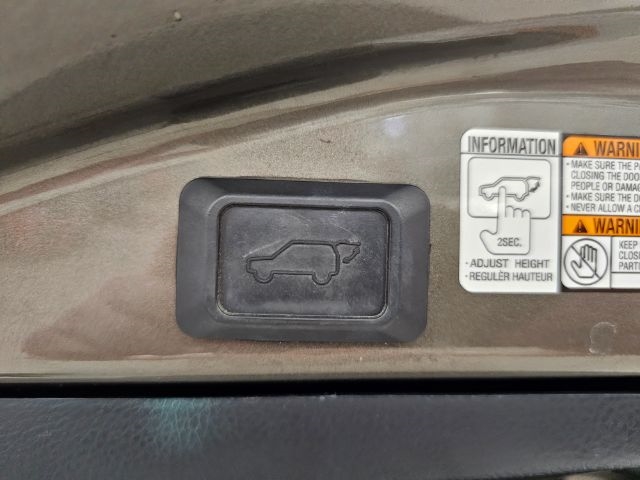 Toyota RAV4 AWD 4dr Limited (Natl) 2014