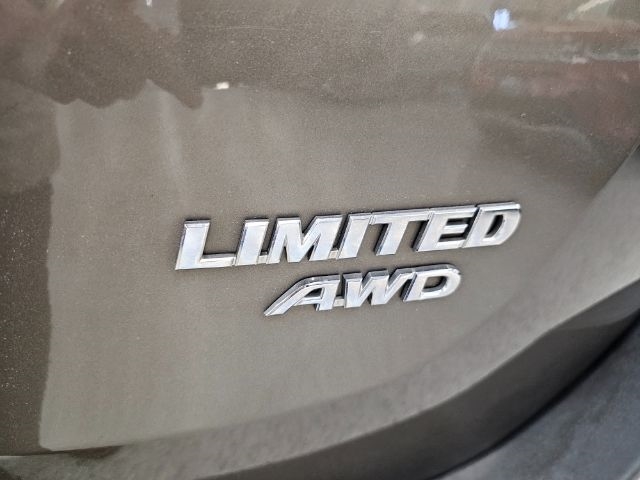 Toyota RAV4 AWD 4dr Limited (Natl) 2014