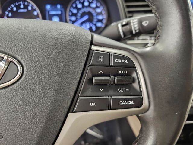 Hyundai Elantra Value Edition 2.0L Auto (Ulsan) 2017