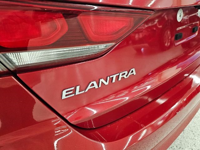 Hyundai Elantra Value Edition 2.0L Auto (Ulsan) 2017