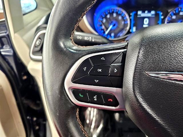 Chrysler Pacifica Touring-L FWD 2017