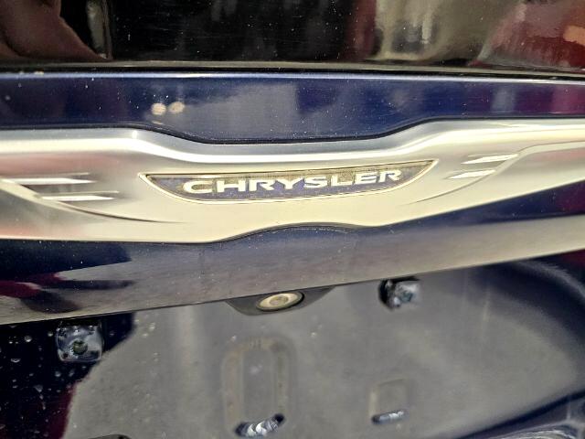 Chrysler Pacifica Touring-L FWD 2017