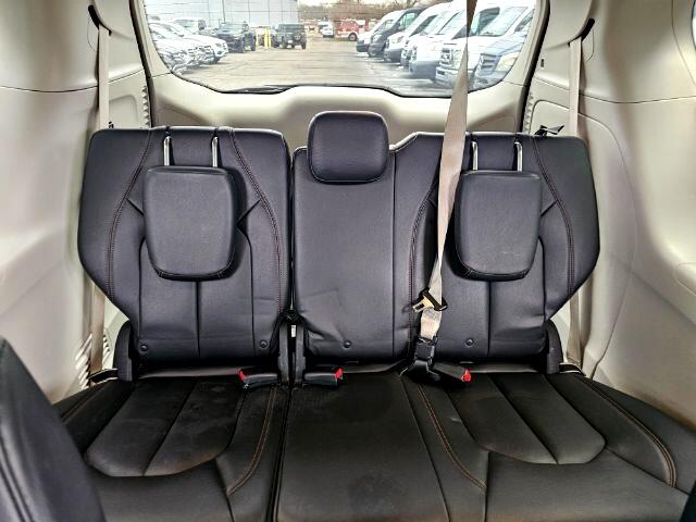 Chrysler Pacifica Touring-L FWD 2017