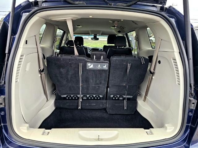 Chrysler Pacifica Touring-L FWD 2017