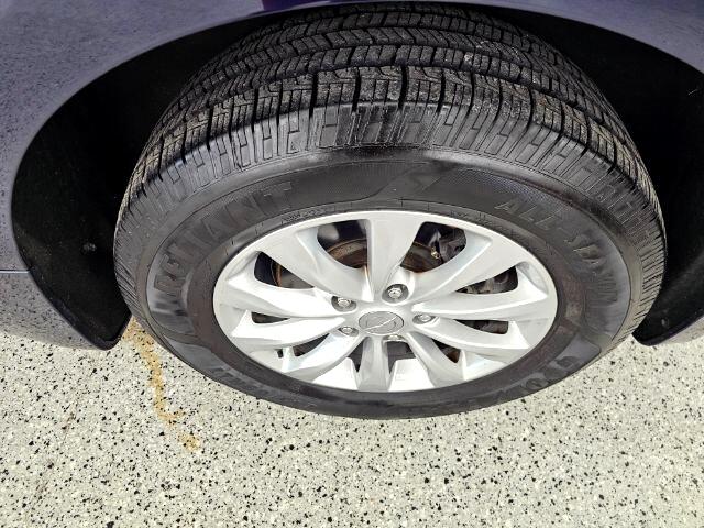 Chrysler Pacifica Touring-L FWD 2017