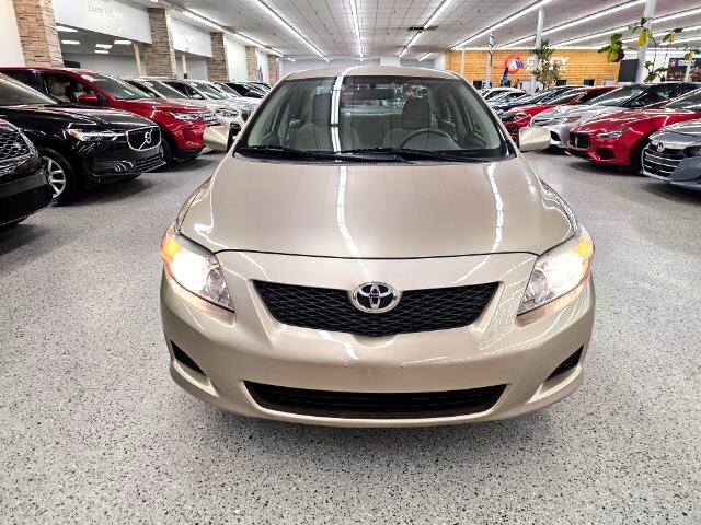 Toyota Corolla 4dr Sdn Man (Natl) 2010