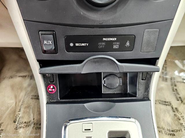 Toyota Corolla 4dr Sdn Man (Natl) 2010