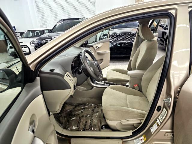 Toyota Corolla 4dr Sdn Man (Natl) 2010