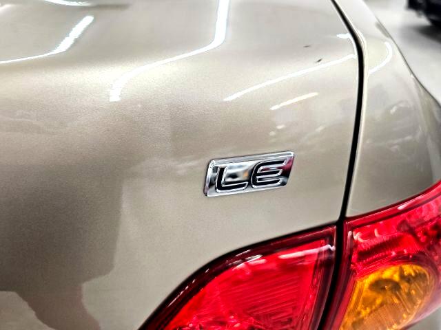 Toyota Corolla 4dr Sdn Man (Natl) 2010