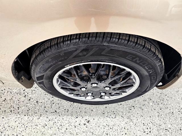 Toyota Corolla 4dr Sdn Man (Natl) 2010