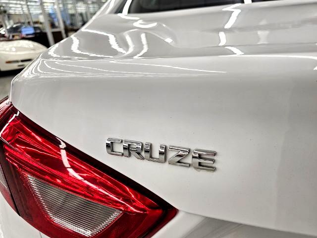 Chevrolet Cruze 4dr Sdn LT 2019