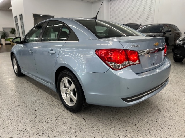 Chevrolet Cruze 4dr Sdn LT w/1LT 2011