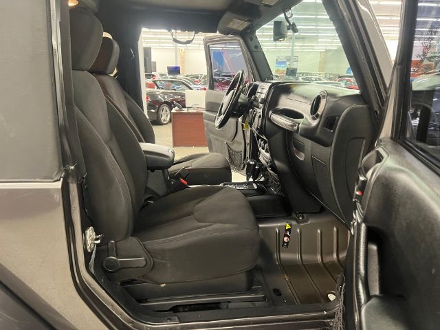 Jeep Wrangler 4WD 2dr Sport 2014