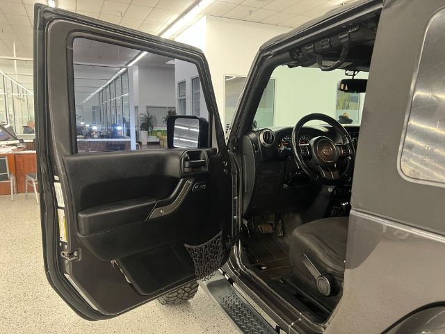Jeep Wrangler 4WD 2dr Sport 2014