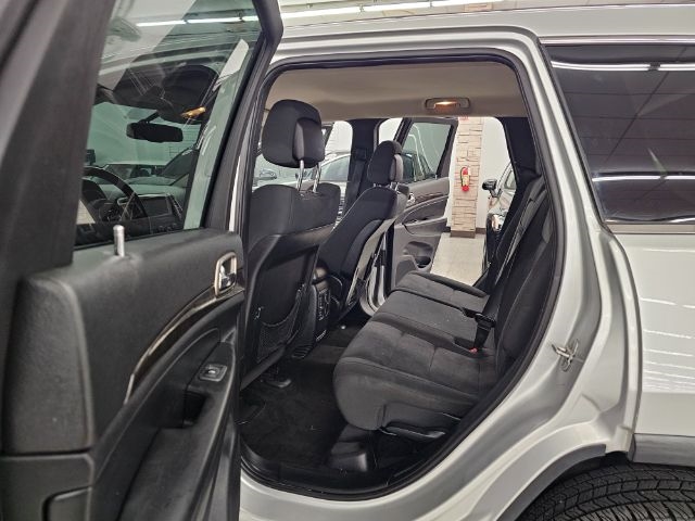 Jeep Grand Cherokee RWD 4dr Laredo 2013