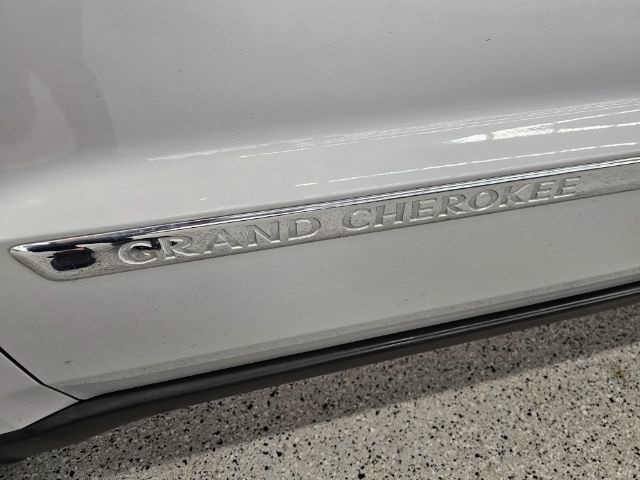 Jeep Grand Cherokee RWD 4dr Laredo 2013