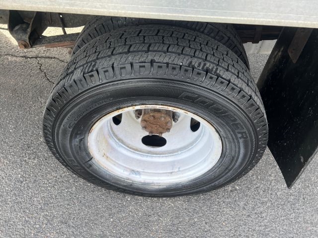 Ford E-Series Cutaway E-350 DRW 138" WB 2017