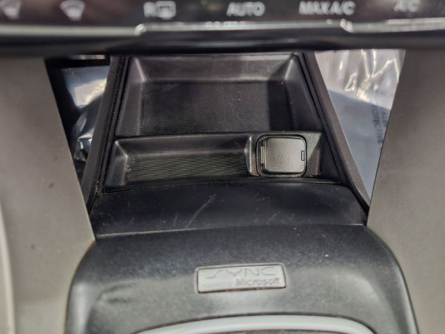 Ford Fusion 4dr Sdn SE Hybrid FWD 2013