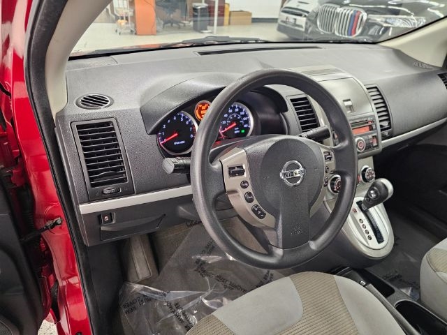 Nissan Sentra 4dr Sdn I4 CVT 2.0 S 2012