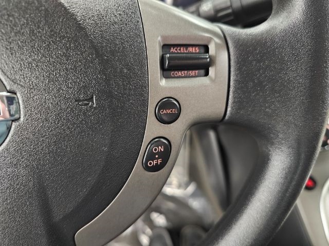 Nissan Sentra 4dr Sdn I4 CVT 2.0 S 2012