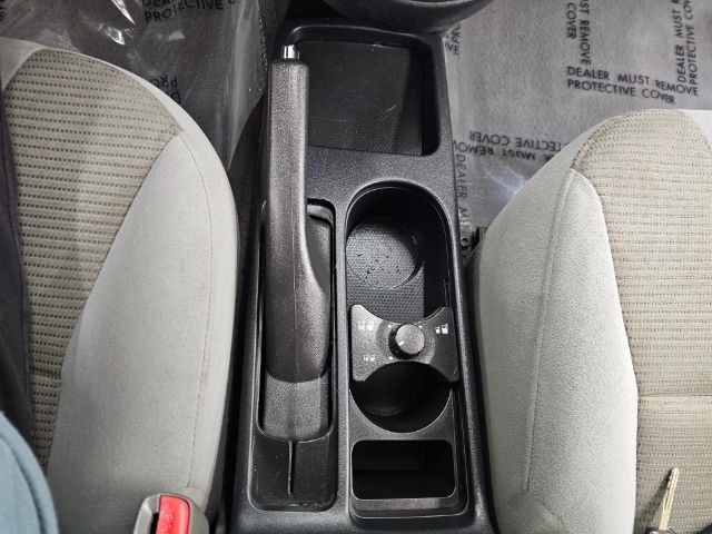 Nissan Sentra 4dr Sdn I4 CVT 2.0 S 2012