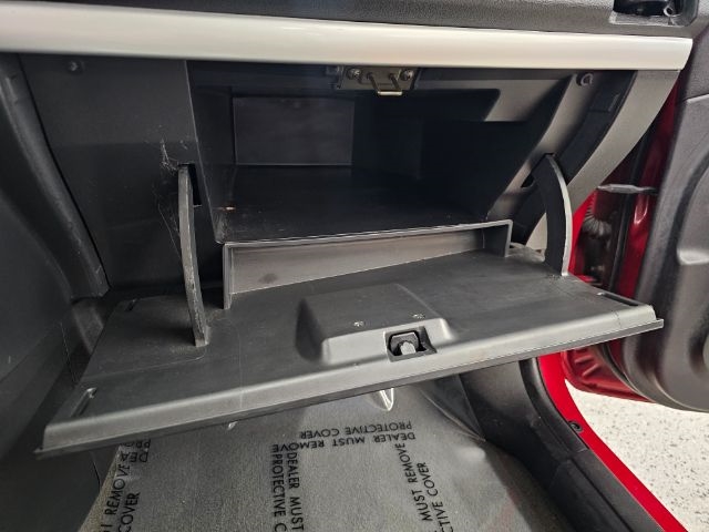 Nissan Sentra 4dr Sdn I4 CVT 2.0 S 2012