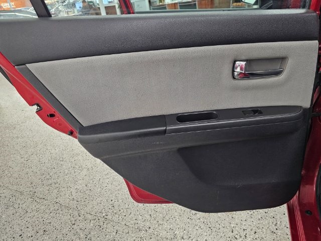 Nissan Sentra 4dr Sdn I4 CVT 2.0 S 2012